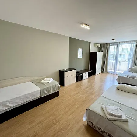 Hotel apartamentowy Teos