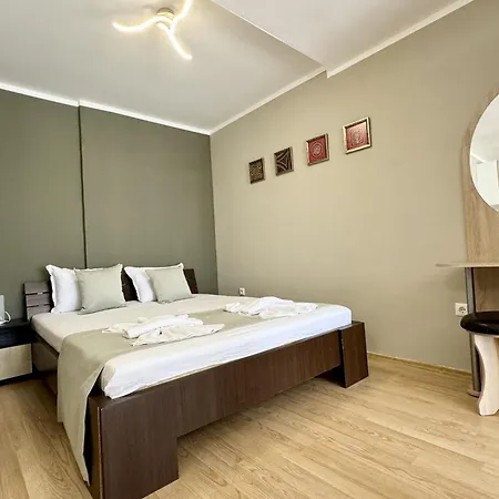 Teos Apartmanhotel *